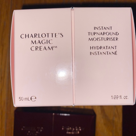 Charlotte Tilbury ALL NEW - Picture 7 of 7